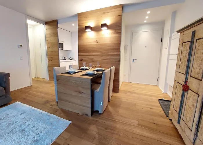 Alpenflair - Charming Ski-to-door Appartement