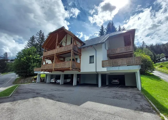 Alpenflair - Charming Ski-to-door